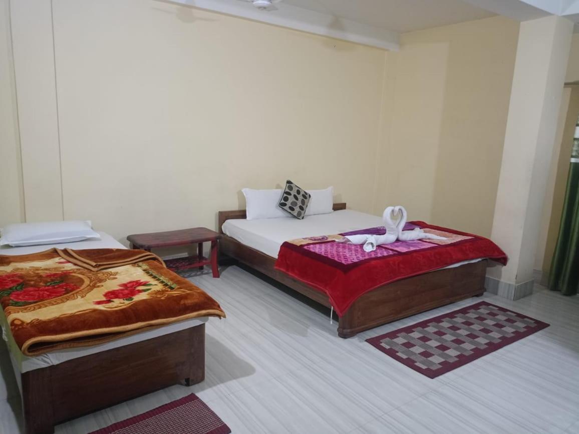 Hotel Kaziranga Holidays Екстер'єр фото